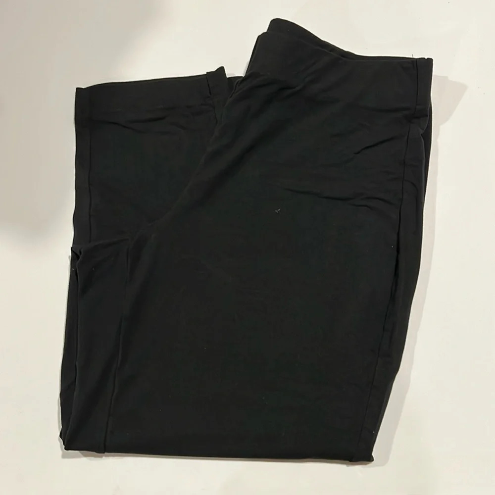 J. Jill - large‎ petite, black stretch capri crop pants
